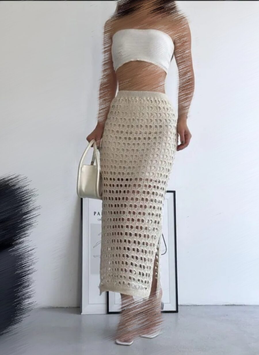 Picsart_24-12-08_12-04-28-097