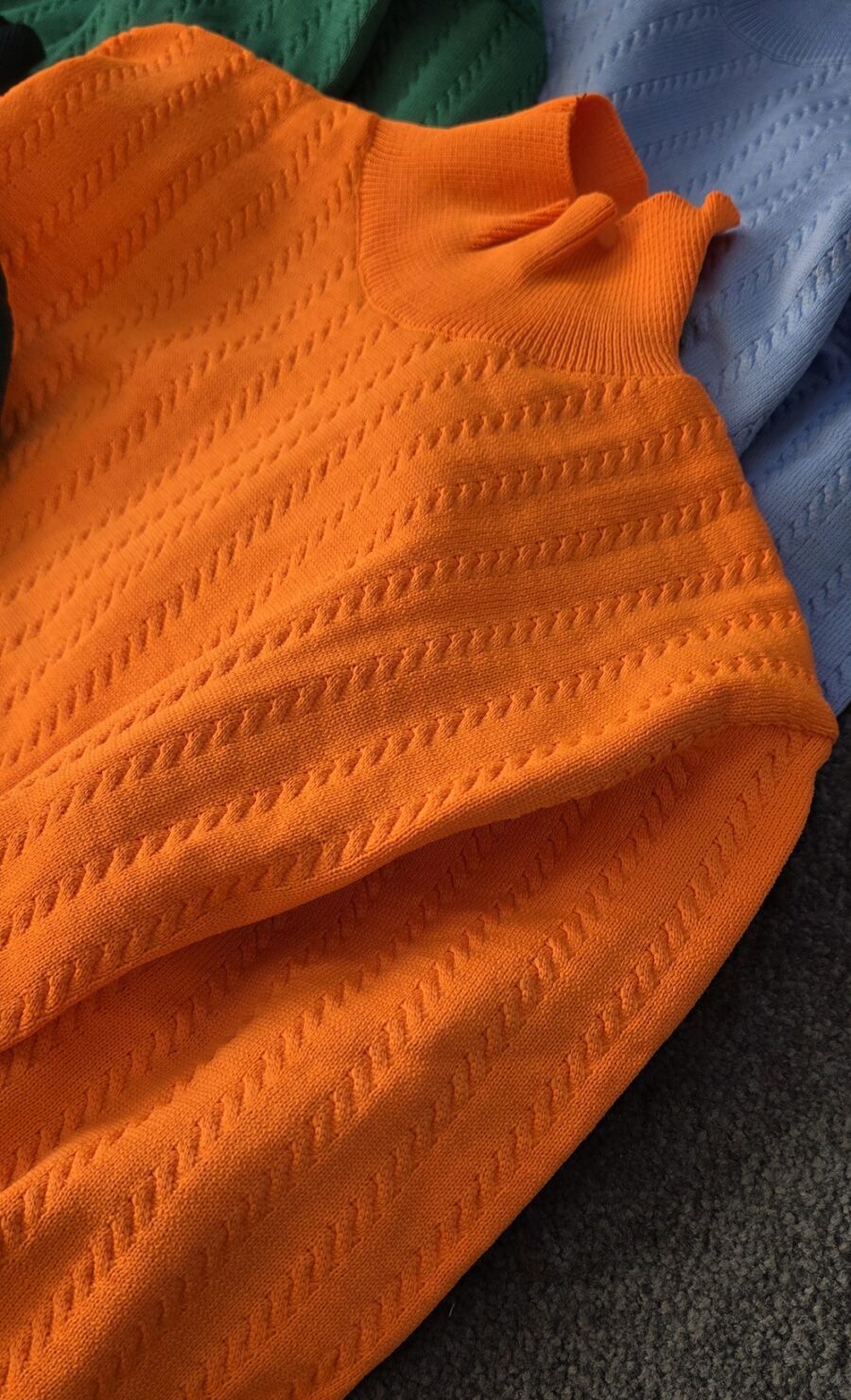 بلوز یقه ایستاده گیس بافت کد 1149