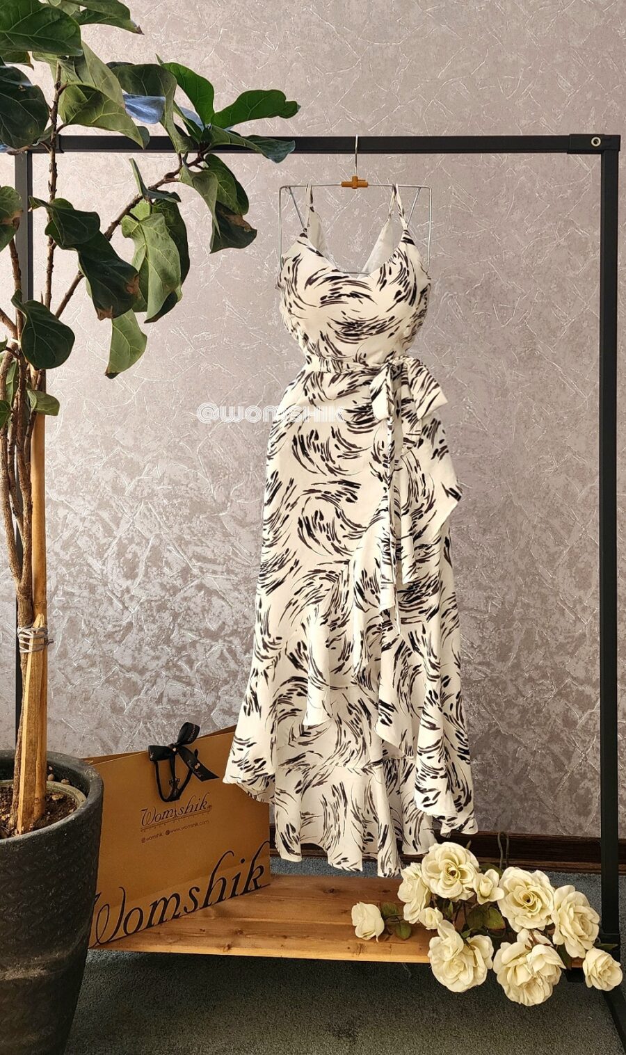 پیراهن سفید خطی کد 1161