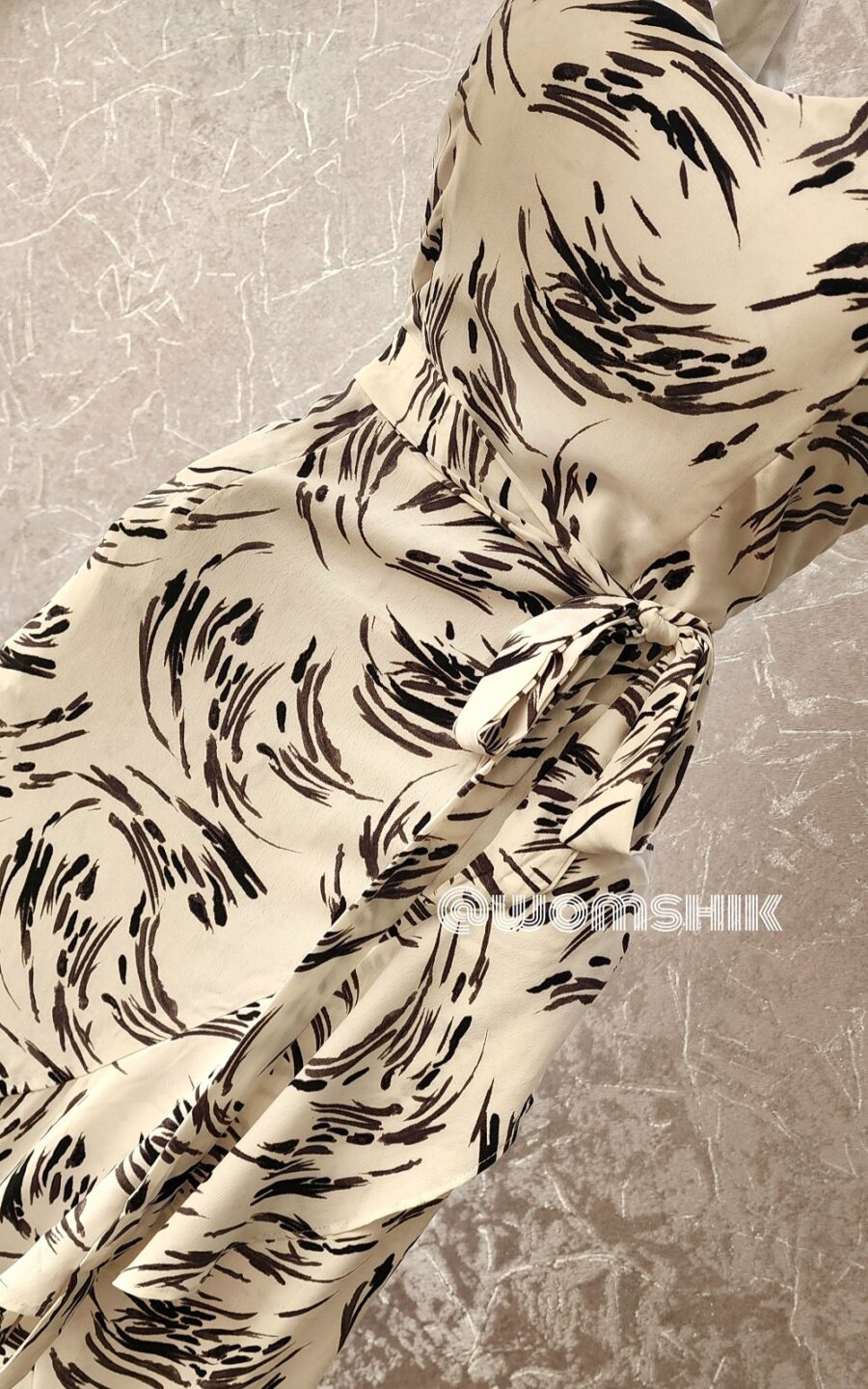 پیراهن سفید خطی کد 1161